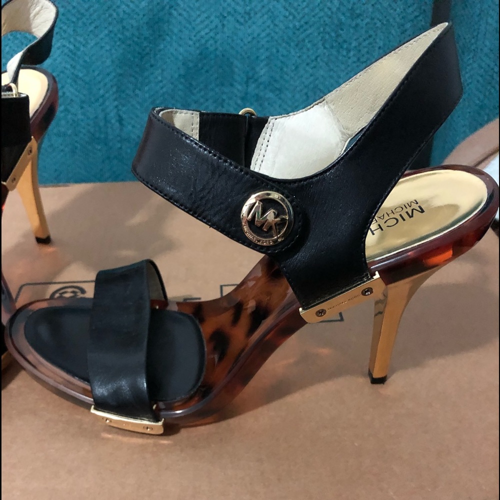 Michael kors sandals